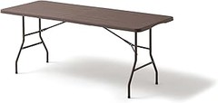 ¿Cuántas personas pueden sentarse alrededor de una mesa plegable grande para camping?